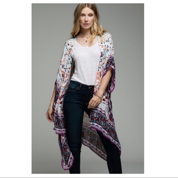 Ruggine Intricate Floral and Demask Motif Kimono - Picture 2 of 6